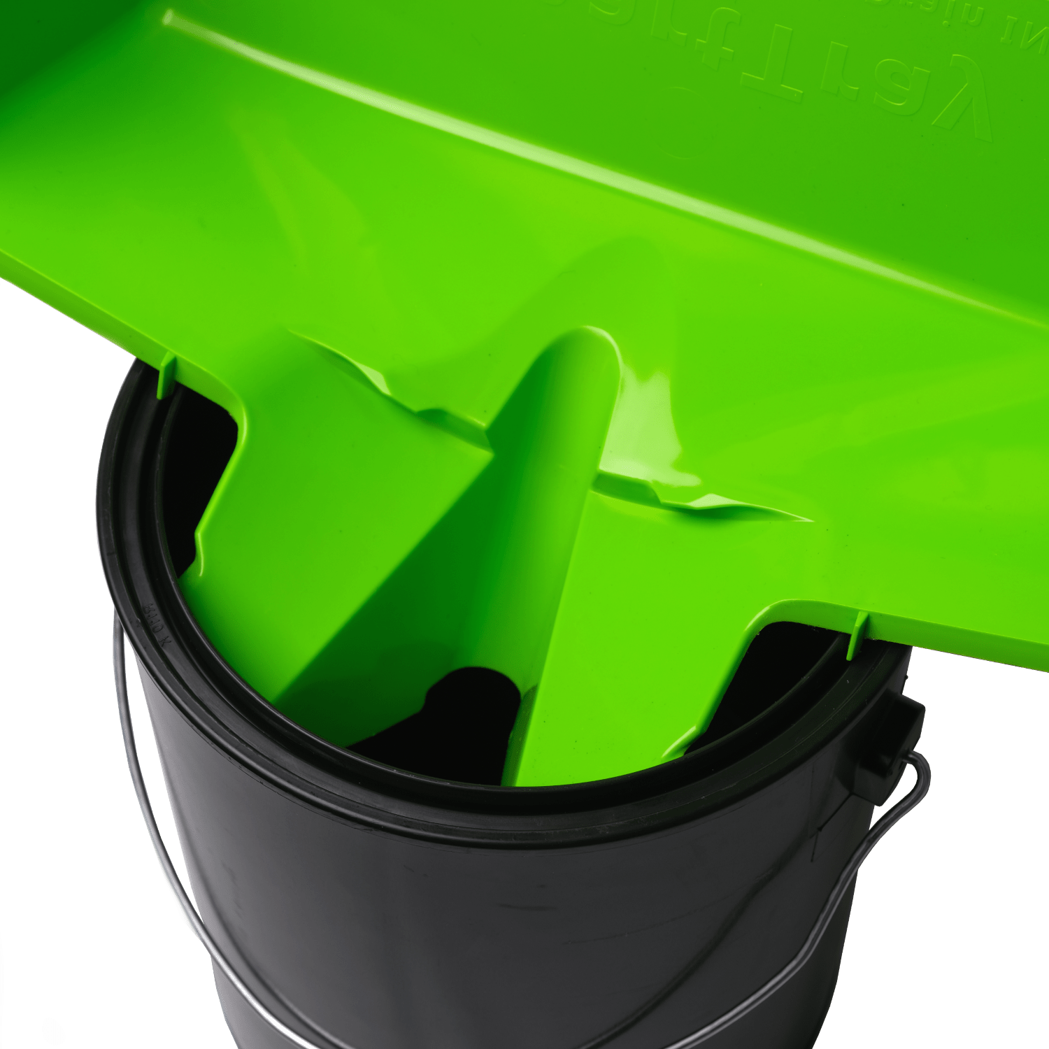 SmarTray Pour it out Detail